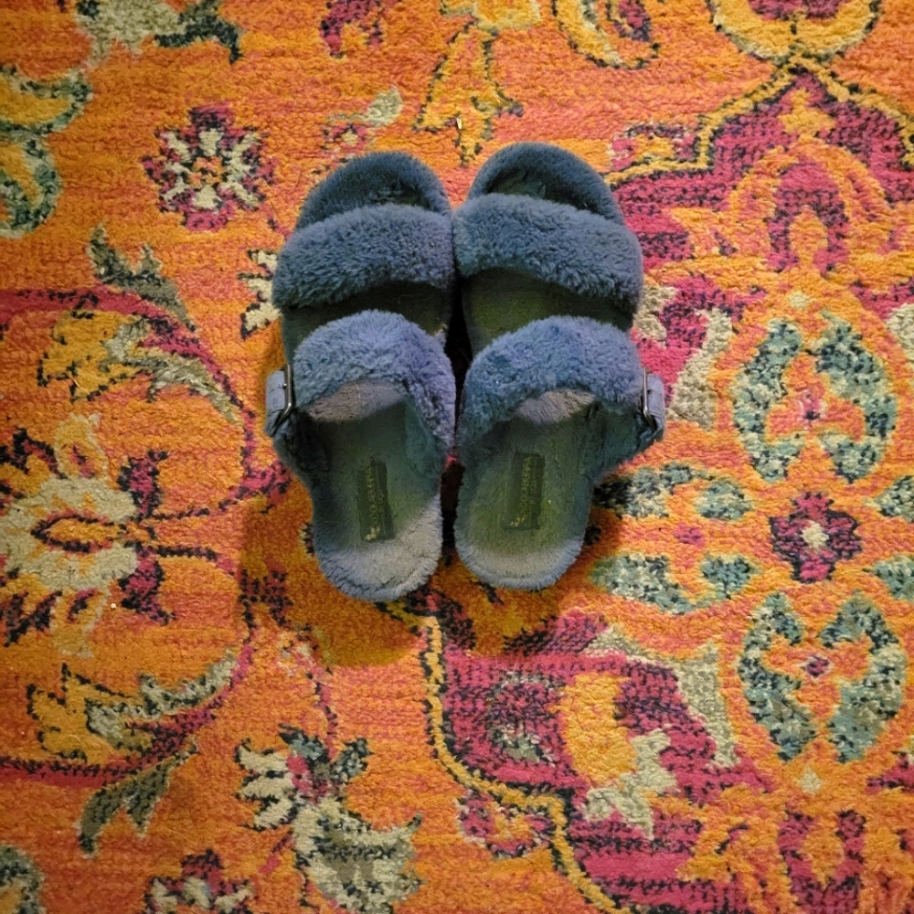 Ugg fuzzy slippers